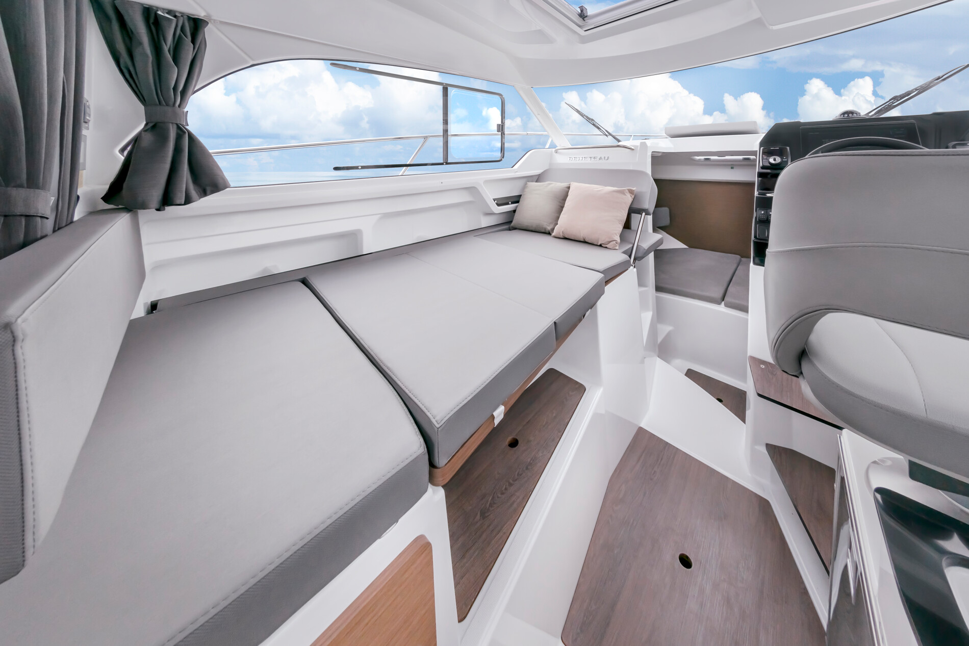 BENETEAU ANTARES 8 – 2021