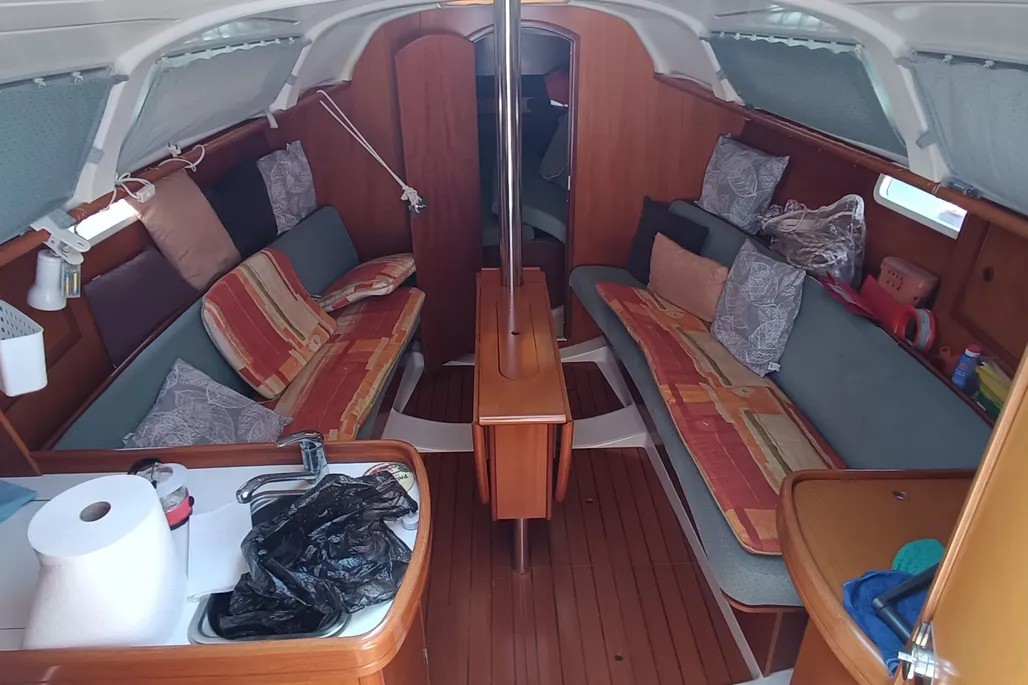 2000-beneteau-oceanis-clipper-311-sail-10065731-20260219072754018-2